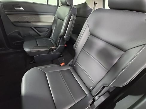 Used 2022 Volkswagen Atlas SE image 15