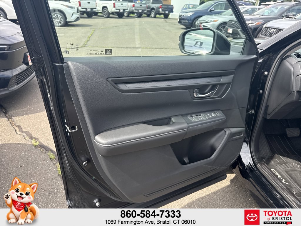 Used 2025 Honda CR-V LX image 14