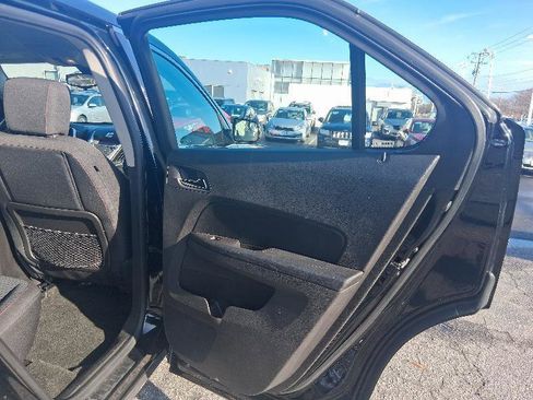 Used 2013 Chevrolet Equinox LS image 20