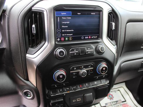 Used 2022 Chevrolet Silverado 2500 LT w/ Convenience Package AWD/4WD image 13