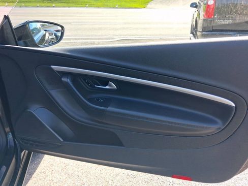 Used 2015 Volkswagen Eos Komfort FWD image 17