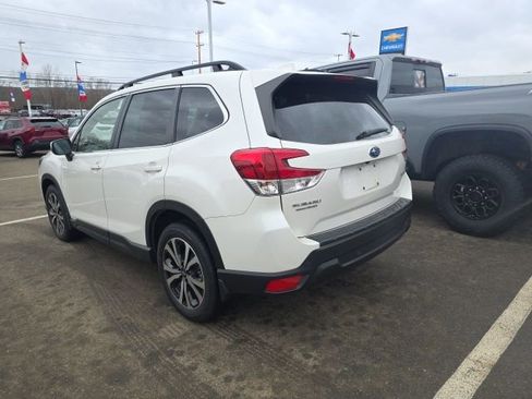 Used 2023 Subaru Forester Limited image 10
