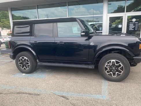 Used 2022 Ford Bronco Outer Banks AWD/4WD image 3