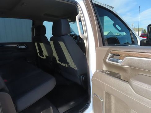 Used 2025 Chevrolet Silverado 2500 LT w/ Convenience Package AWD/4WD image 28