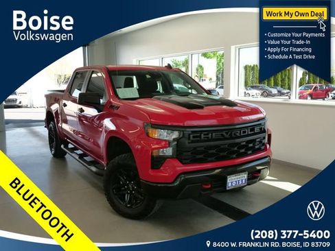 Used 2024 Chevrolet Silverado 1500 Custom Trail Boss w/ LPO, Dark Essentials Package AWD/4WD image 1