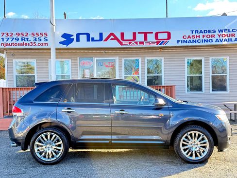 Used 2014 Lincoln MKX AWD w/ Equipment Group 102A image 3