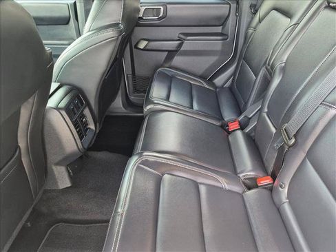 Used 2025 Ford Bronco Outer Banks AWD/4WD image 18