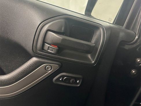 Used 2017 Jeep Wrangler Unlimited Sport w/ Quick Order Package 24S image 9