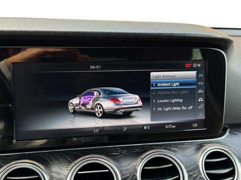 Used 2017 Mercedes-Benz E 300 4MATIC image 39