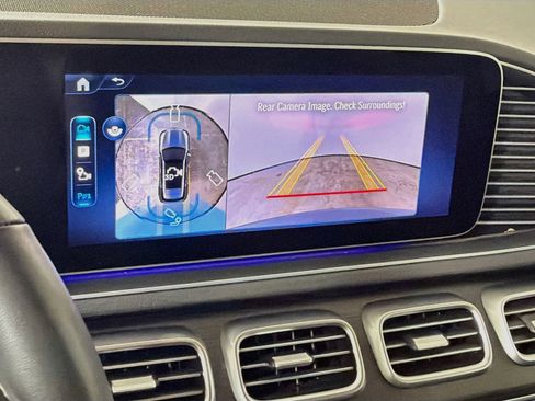 Used 2025 Mercedes-Benz GLE 450 4MATIC image 17