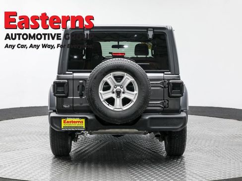 Used 2019 Jeep Wrangler Unlimited Sport S image 6