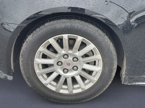 Used 2011 Cadillac CTS Luxury RWD image 5