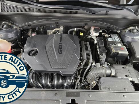 Used 2022 Hyundai Santa Fe SEL w/ Convenience Package image 38