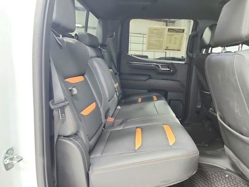 Used 2023 GMC Sierra 1500 AT4 w/ AT4 Preferred Package AWD/4WD image 41