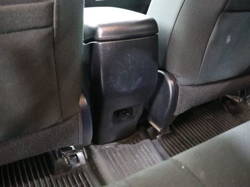 Used 2018 Toyota RAV4 LE w/ All Weather Liner Package image 31