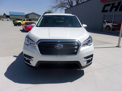 Used 2022 Subaru Ascent Limited AWD/4WD image 6