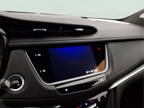 Used 2022 Cadillac XT5 Premium Luxury image 9