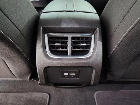 Used 2025 Chevrolet Blazer LT image 32