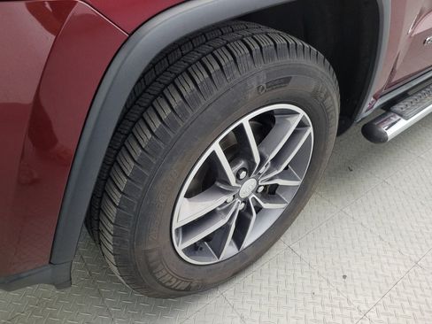 Used 2018 Jeep Grand Cherokee Limited AWD/4WD image 31