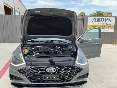 Used 2021 Hyundai Sonata Limited w/ Preferred Accessory Package FWD image 34