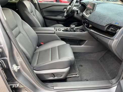 Used 2025 Nissan Rogue SL w/ SL Premium Package AWD/4WD image 24