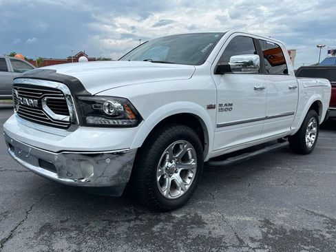 Used 2017 RAM 1500 Laramie AWD/4WD image 4