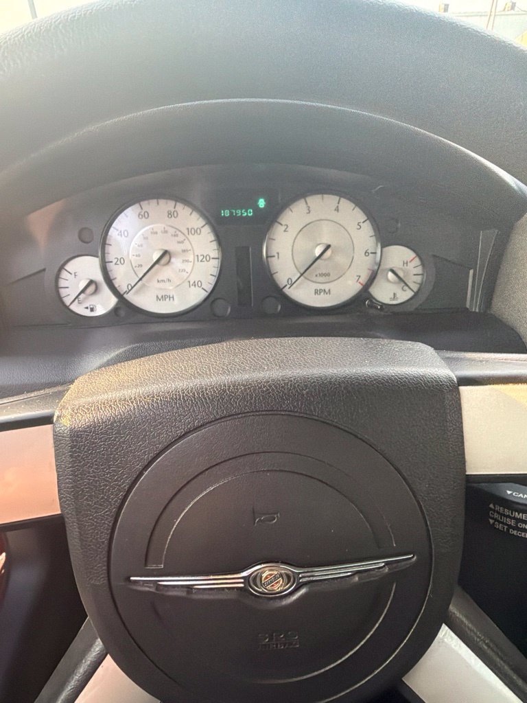 Used 2008 Chrysler 300 LX RWD image 7