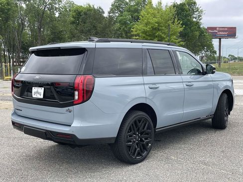 New 2026 Ford Expedition Platinum AWD/4WD image 3