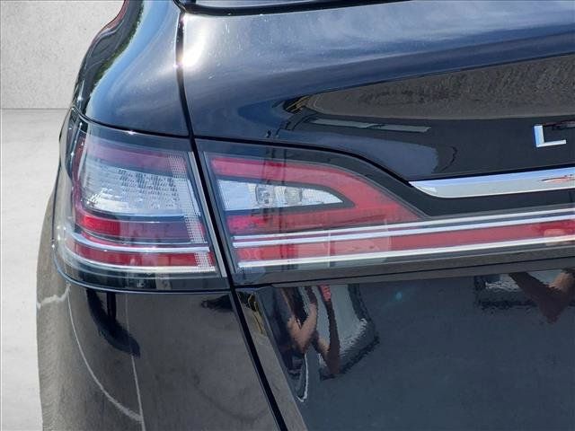 Used 2023 Lincoln Nautilus AWD w/ Premium Package image 14