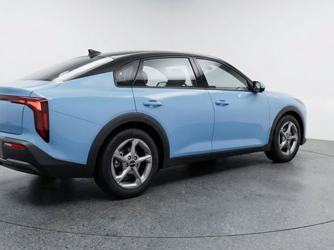 Used 2025 Kia K4 LXS FWD image 9