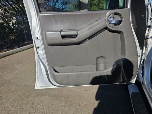 Used 2009 Nissan Xterra SE image 17