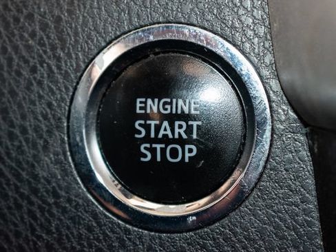 Used 2019 Toyota Highlander Limited AWD/4WD image 30