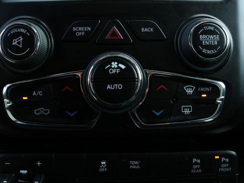 Used 2018 RAM 1500 Sport w/ Sport Premium Group AWD/4WD image 32