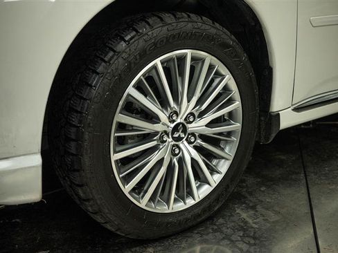 Used 2022 Mitsubishi Outlander GT AWD/4WD image 3