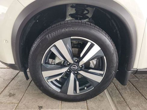 Certified 2023 Nissan Rogue SL w/ SL Premium Package image 6