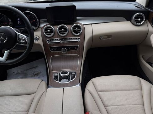 Used 2019 Mercedes-Benz C 300 4MATIC Sedan image 40