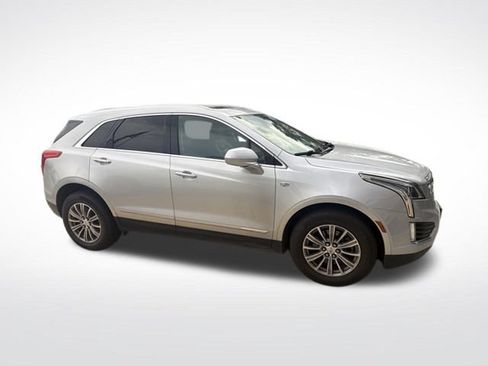 Used 2017 Cadillac XT5 Luxury w/ Driver Awareness Package AWD/4WD image 7