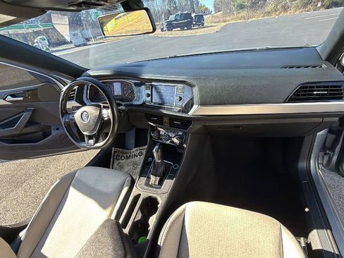 Used 2019 Volkswagen Jetta R-Line w/ R-Line Cold Weather Package image 44