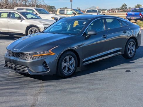 Used 2022 Kia K5 LXS image 8