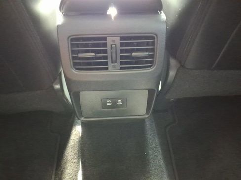 Used 2024 Nissan Rogue SV w/ SV Premium Package FWD image 13