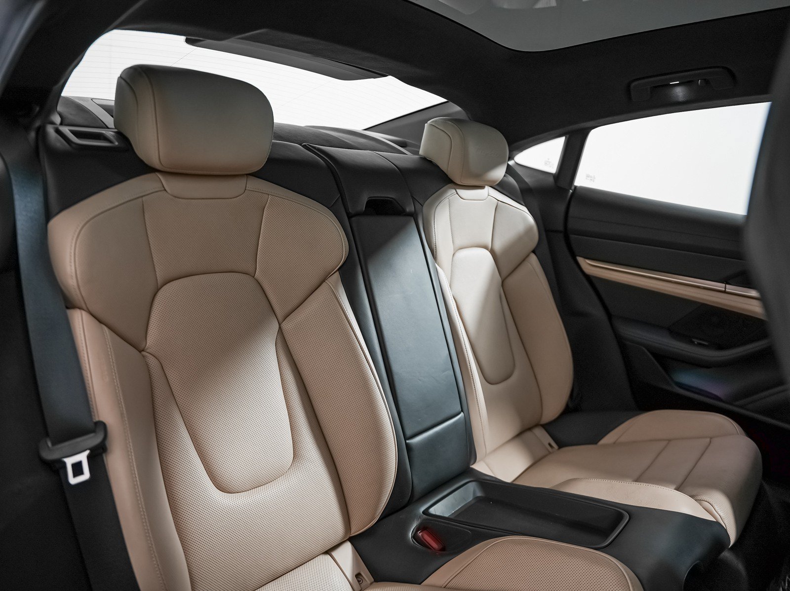 Certified 2021 Porsche Taycan Turbo AWD/4WD image 6