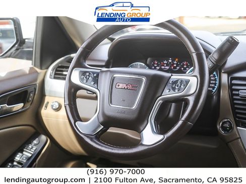 Used 2017 GMC Yukon SLT image 14