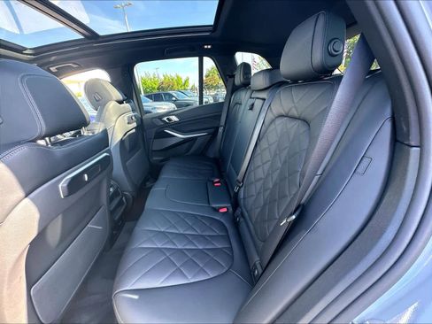 Used 2026 BMW X5 xDrive40i w/ M Sport Package AWD/4WD image 25