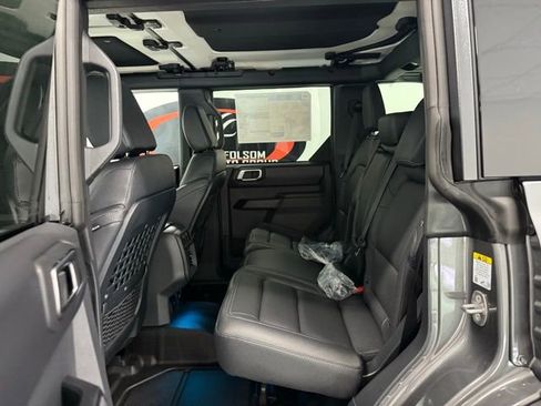 New 2026 Ford Bronco Badlands w/ Sasquatch Package image 15