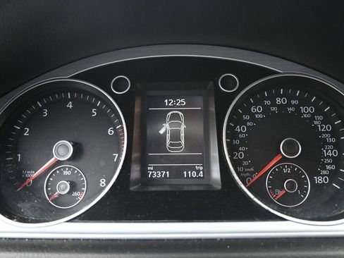 Used 2016 Volkswagen CC Sport FWD image 11