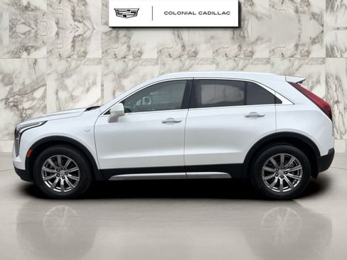 Used 2019 Cadillac XT4 Premium Luxury AWD/4WD image 2