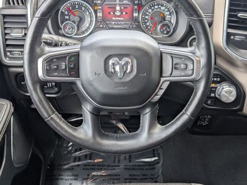 Used 2019 RAM 1500 Laramie AWD/4WD image 16