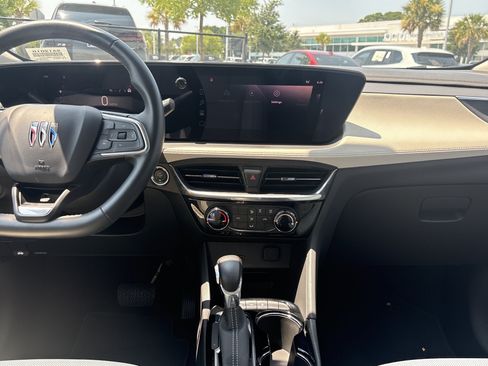 Used 2023 Buick Encore GX Select w/ Sport Touring Package FWD image 28