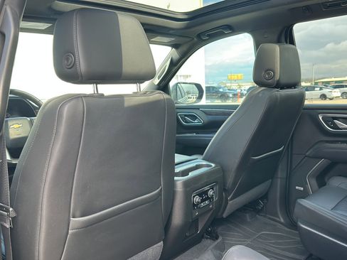 Used 2021 Chevrolet Tahoe LT w/ LT Signature Package image 18