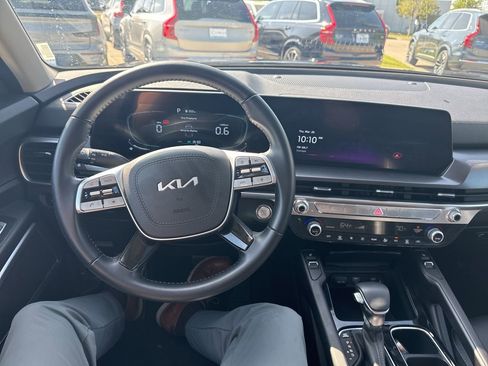 Used 2025 Kia Telluride S image 21